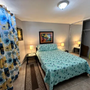 Walking distance to Boqueron ‘Poblado’, full A/C, 3 bdr/2.5 bath, sleeps 8