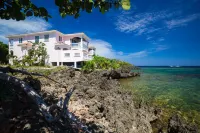 Experience An Oasis of Luxury in Roatan's Vibrant West End فنادق في 