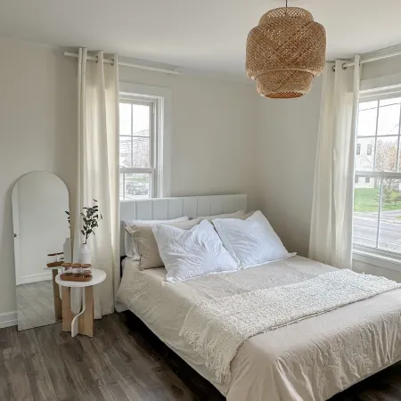 Zenora condo near the sea