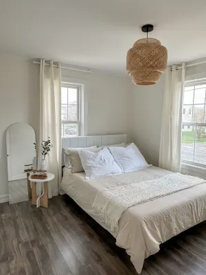 Zenora condo near the sea