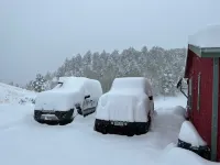 Cozy cabin. Quiet valley. Hot tub & views. Close to everything CO has to offer.