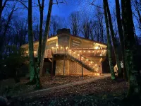 Spacious 3BR/3BA Cabin Only 0.5 Miles From Slopes!