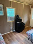 Pet friendly Camping cabin  close to Buffalo River