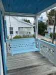 Pa Willie’s - Locally owned historic cottage conveniently located with dock. Hotels in Elbow Cay