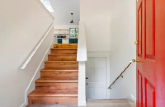 Scarborough Sanctuary-Cozy retreat close to all local attractions.