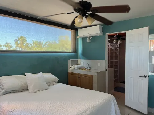 Awesome Top Floor Apartment 320° view of Sea & Mountains