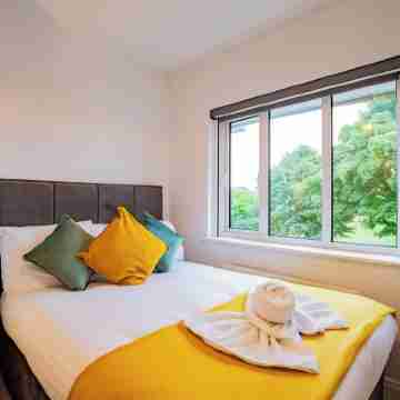 Modern & Spacious 3-bedroom house in gorgeous Galway with Parking Rooms