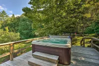 Londonderry Retreat ~ 3 Mi to Lowell Lake! - Homestays