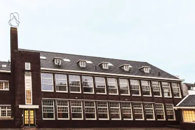 College Hotel Alkmaar Hotels near House With Bullet