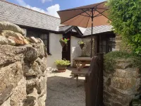 2 Bed, Dog Friendly Cottage, on Bodmin Moor, Cornwall, Ladydown Cottage