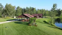 SkyWater Cabins Hotel a Ravalli County