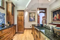 Historic Guest House on Castle Kimble Estate! - مطابخ