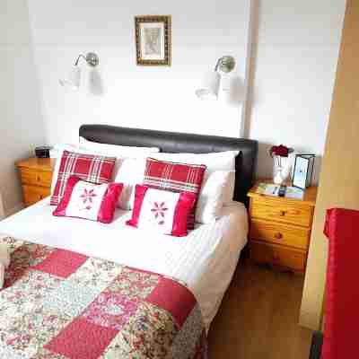 The Palms Guest House Rooms