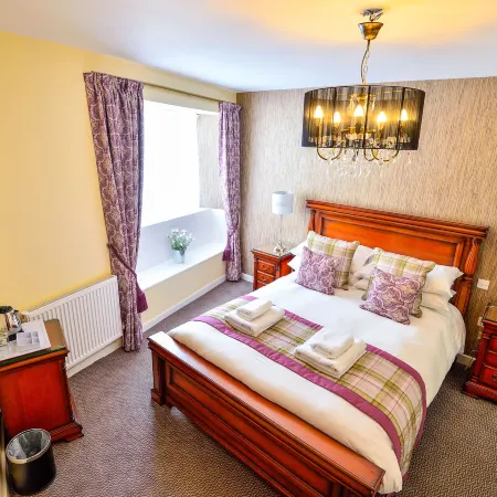 The George Hotel