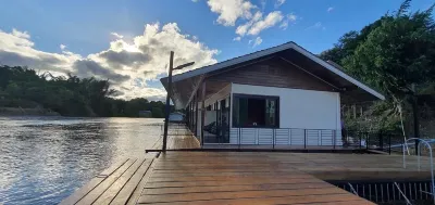 Riverside Hill Resort & Restaurant Hotel a Tha Sao