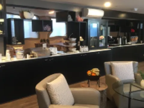 Aurora Hotel Hotels in Avalon