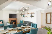 Admiral Sims House on Catherine St and Mill St Các khách sạn ở Newport