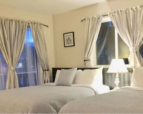 Piccadilly Motel Hotels in Radium Hot Springs