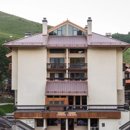Tastefully Decorated Emmons 2 Bedroom Condo - No Cleaning Fee! by RedAwning