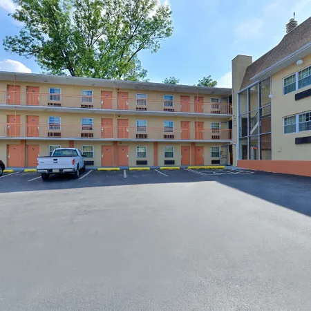 Media Inn & Suites