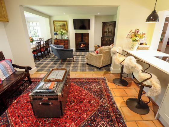 Moon Field Lodge