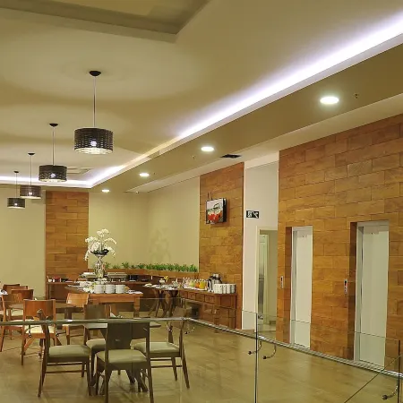 Hotel Maestro Premium Cascavel