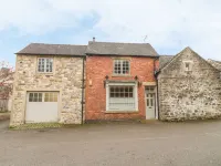 The Old Shop Hotels in Mapleton