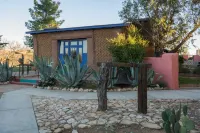 Rancho de la Osa Guest Ranch