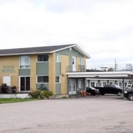 Moose Motel Hotels in Cochrane District
