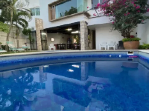 Hotel Garden Suites Tonlá(ホテル ガーデン スイーツ トンラ) トナラのホテル