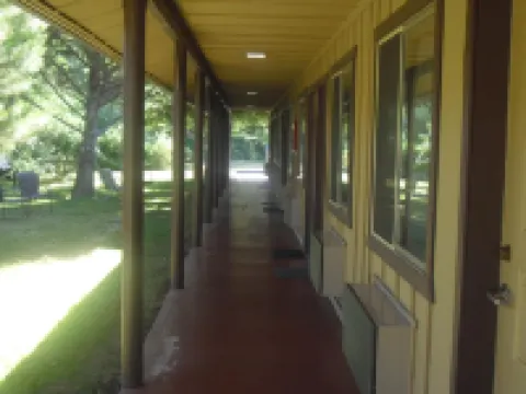 Creekside Lodge