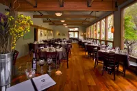 Flanigan`s Resort and Spa Hoteles en Springdale
