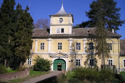 Apartments Vrata Baranje Hotels in Osijek