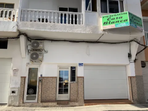 Pension Casa Blanca Hoteles cerca de Puerto de Los Cristianos