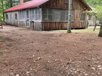 Mackinney Camp - Limit 8 Cottage Hotels in Standish