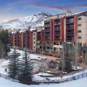 Lionsquare Lodge North #282 2 Bedroom Condo by RedAwning Hotel Exterior