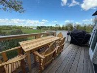 Comfortable & Charming 2-bedroom barn in peaceful Brooksville with Waterfront