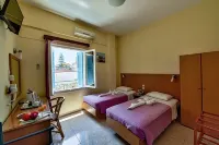 Lucia Hotel