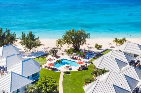 3-Bedroom Oceanview Condo + Pool Directly on Seven Mile Beach