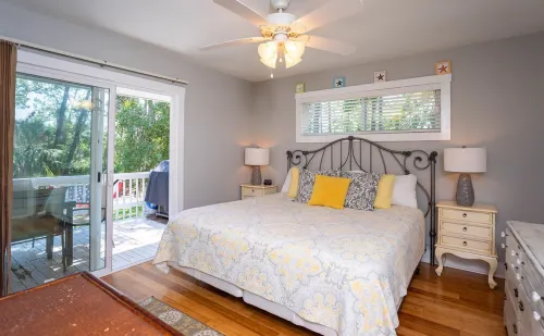 Cozy Fripp cottage on quite cul de sac