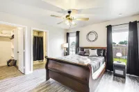 Modern Home in Upcoming Area 8 Mi to Texas Tech - de charme