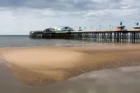 PeekaBooze Hotels in Blackpool