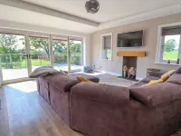 Dolly's House Hotels in Middlewich