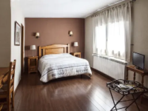 Hostal la Plaça Hotels in Alta Ribagorca