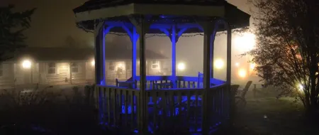 Alpine Village Inn Отели рядом с достопримечательностью «Мозес Кон Манор»