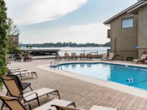 Capt. Thomson's Resort Hotels in Jefferson County
