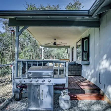 Mountain Home Near Yosemite w/ Well-Being Retreat!