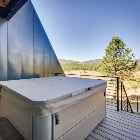 Angel Fire Home w/ Hot Tub < 1 Mi to Ski Slopes!