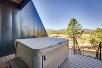 Angel Fire Home w/ Hot Tub < 1 Mi to Ski Slopes! - 3-Star