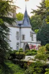 Chateau du Boisniard Hotels in Saint-Laurent-sur-Sevre